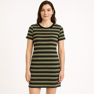 FASHION Union Women’s Shimmery Short Sleeve Knit Tunic, Size 10
